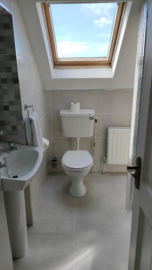 Lios Einne House Accommodation อินิเชียร์ ภายนอก รูปภาพ