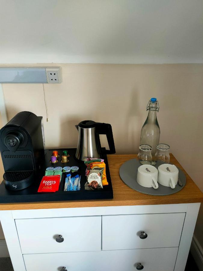 Lios Einne House Accommodation อินิเชียร์ ภายนอก รูปภาพ